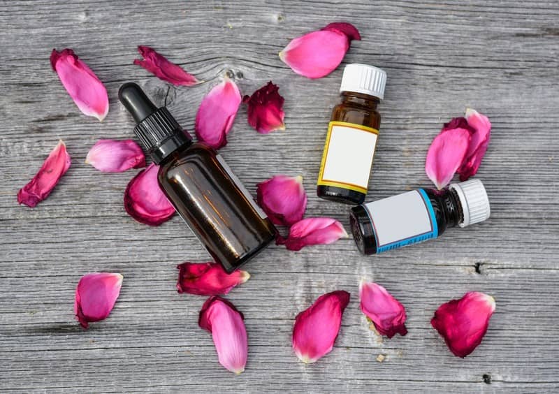 rose oil effective for roach repels